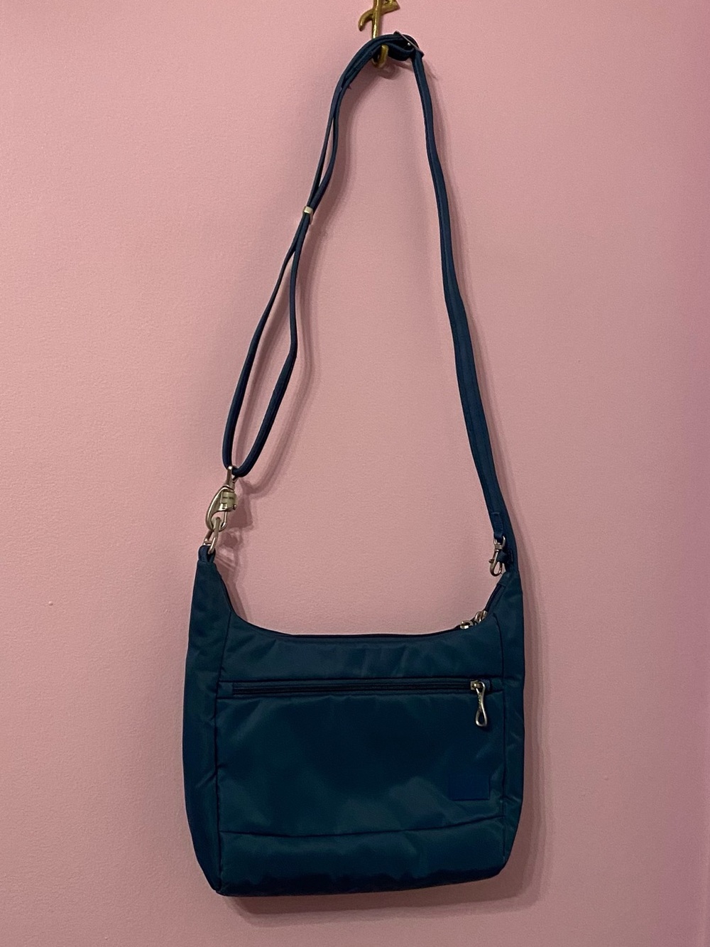 Pacsafe Teal Blue Citysafe CS Series Anti-theft Travel Handbag Crossbody RFID